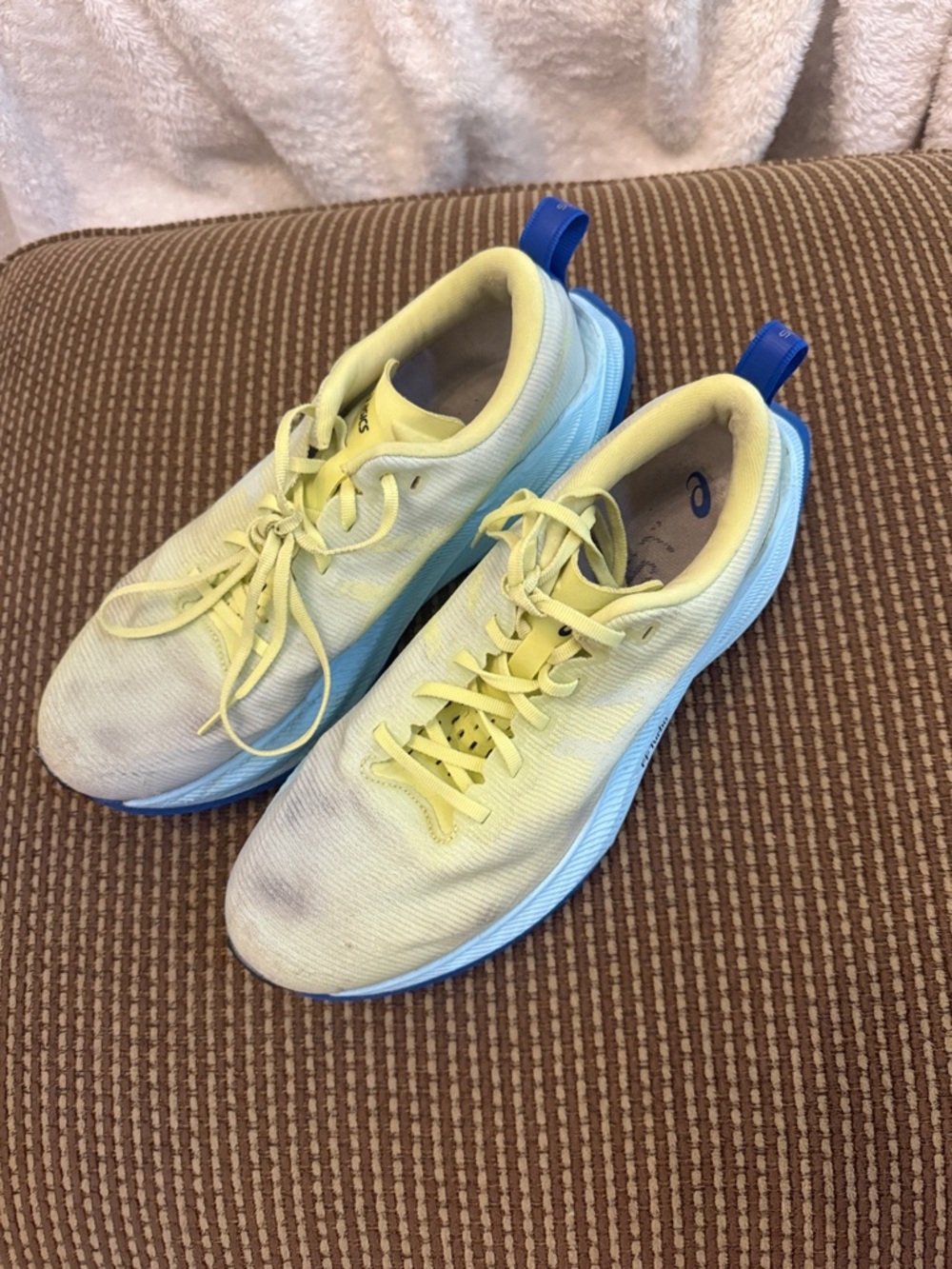 Asics superblast 1 size 9